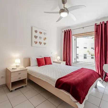 Holiday Home Portimão *